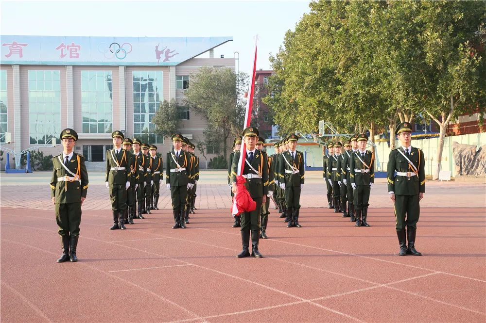 “Kaiyun官方网”衡水中学举行“校庆71周年纪念日”升旗