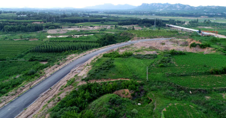 【Kaiyun官方网站】“四好农村路”成为乡村振兴的“加速器”(图2)